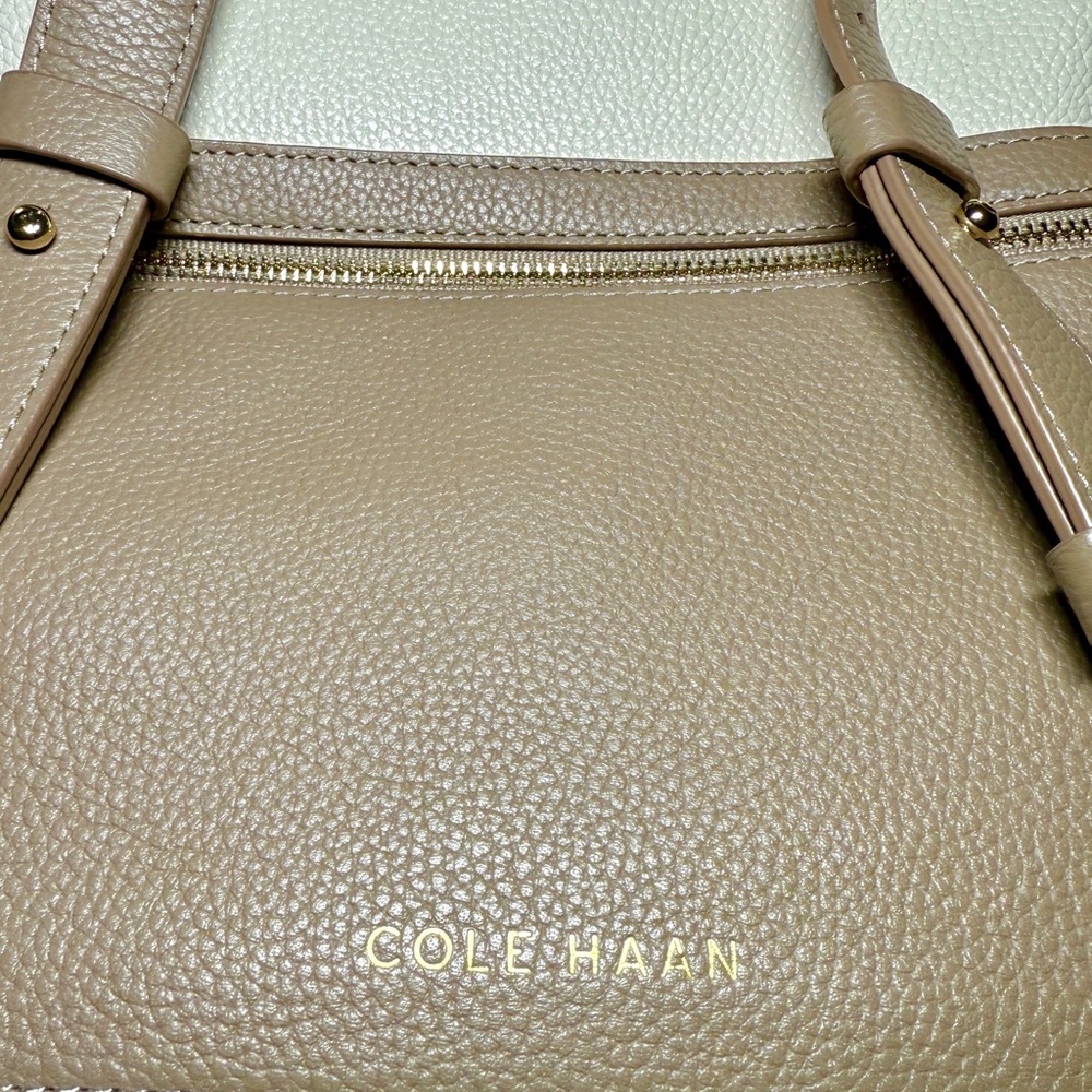 Cole Haan Leather Tote with Trolley Sleeve for Travel, plus dust cover. Like New - Picture 8 of 12